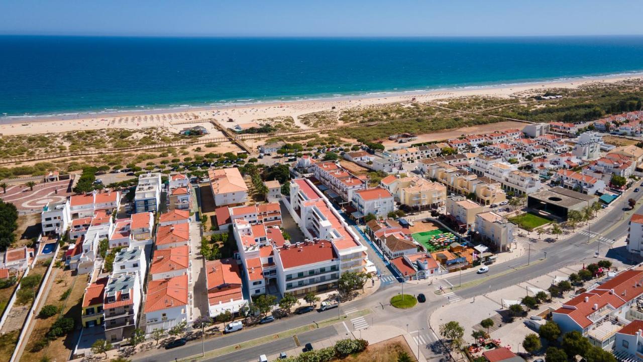 Apartamento T2 Na Praia Da Alagoa Altura Bagian luar foto