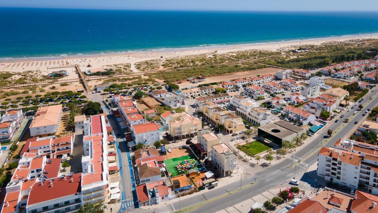 Apartamento T2 Na Praia Da Alagoa Altura Bagian luar foto